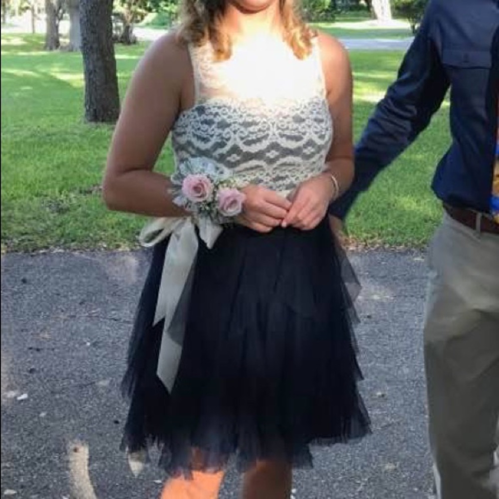 Short dress